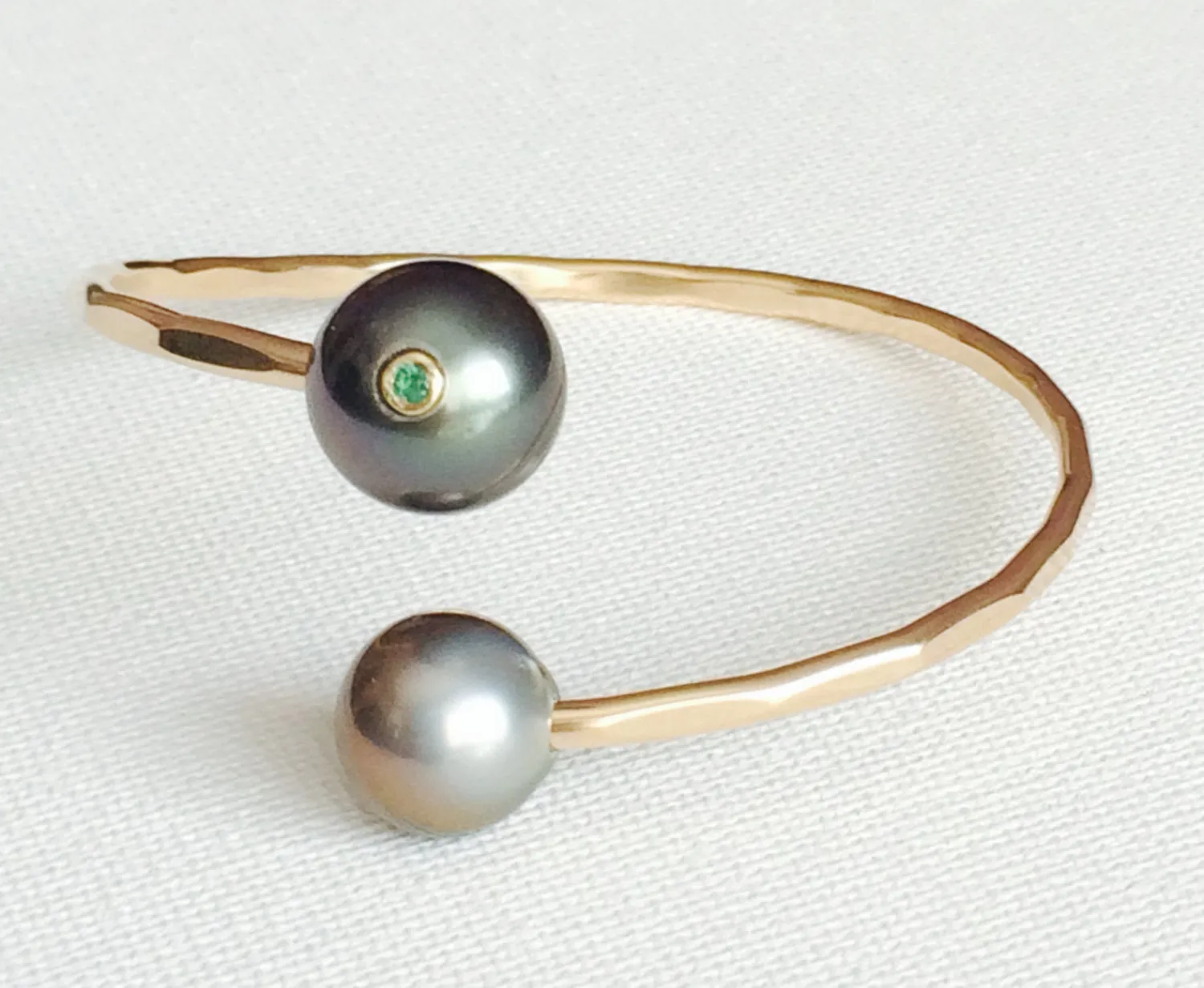 Cuff Adora - Emerald tahitian pearl (B268)