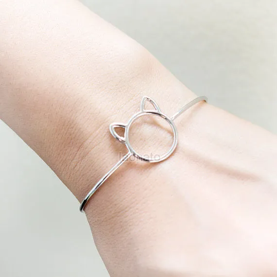 Cute Cat Bangle / Cat bracelet