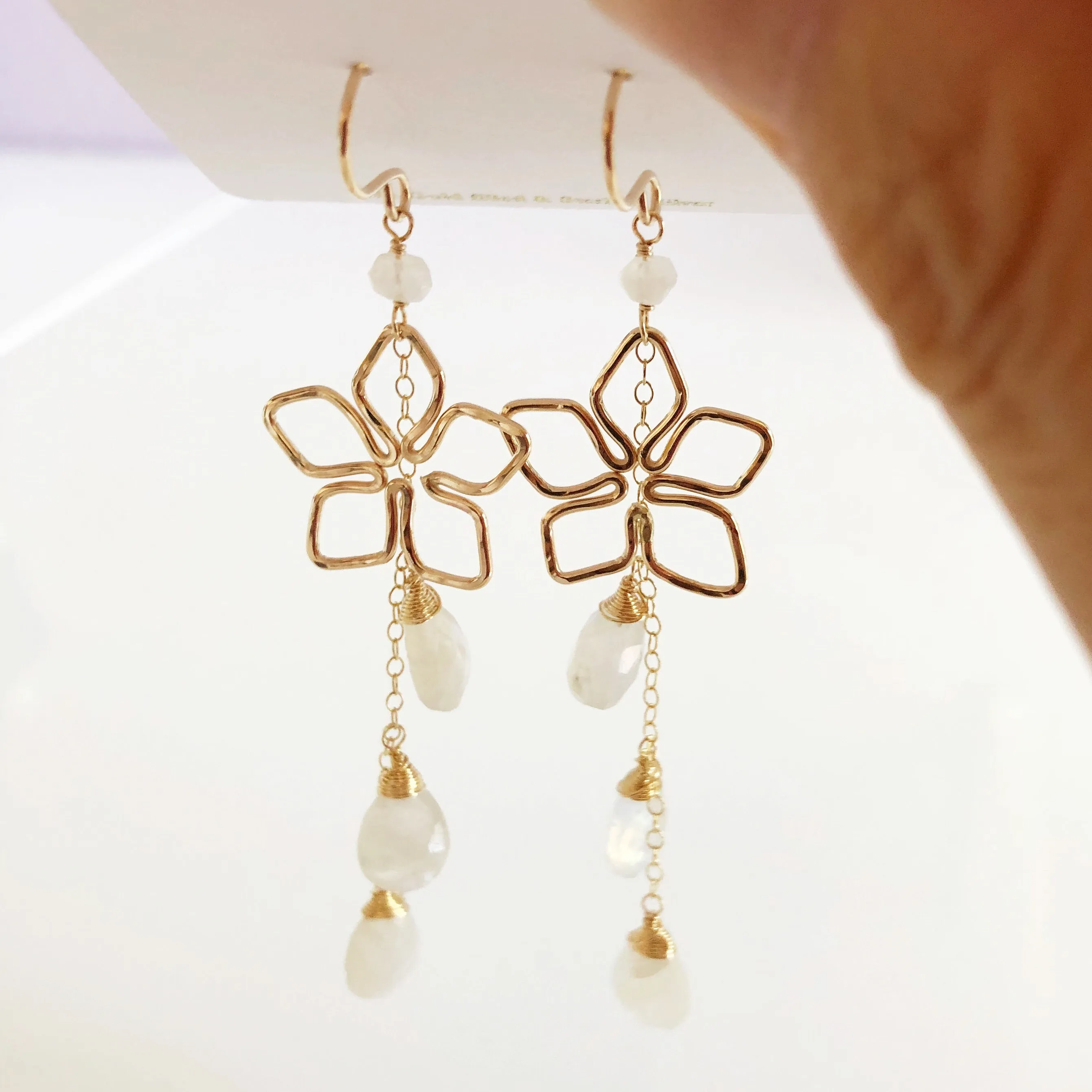 Earrings Suri - Tiare & moonstone (E512)