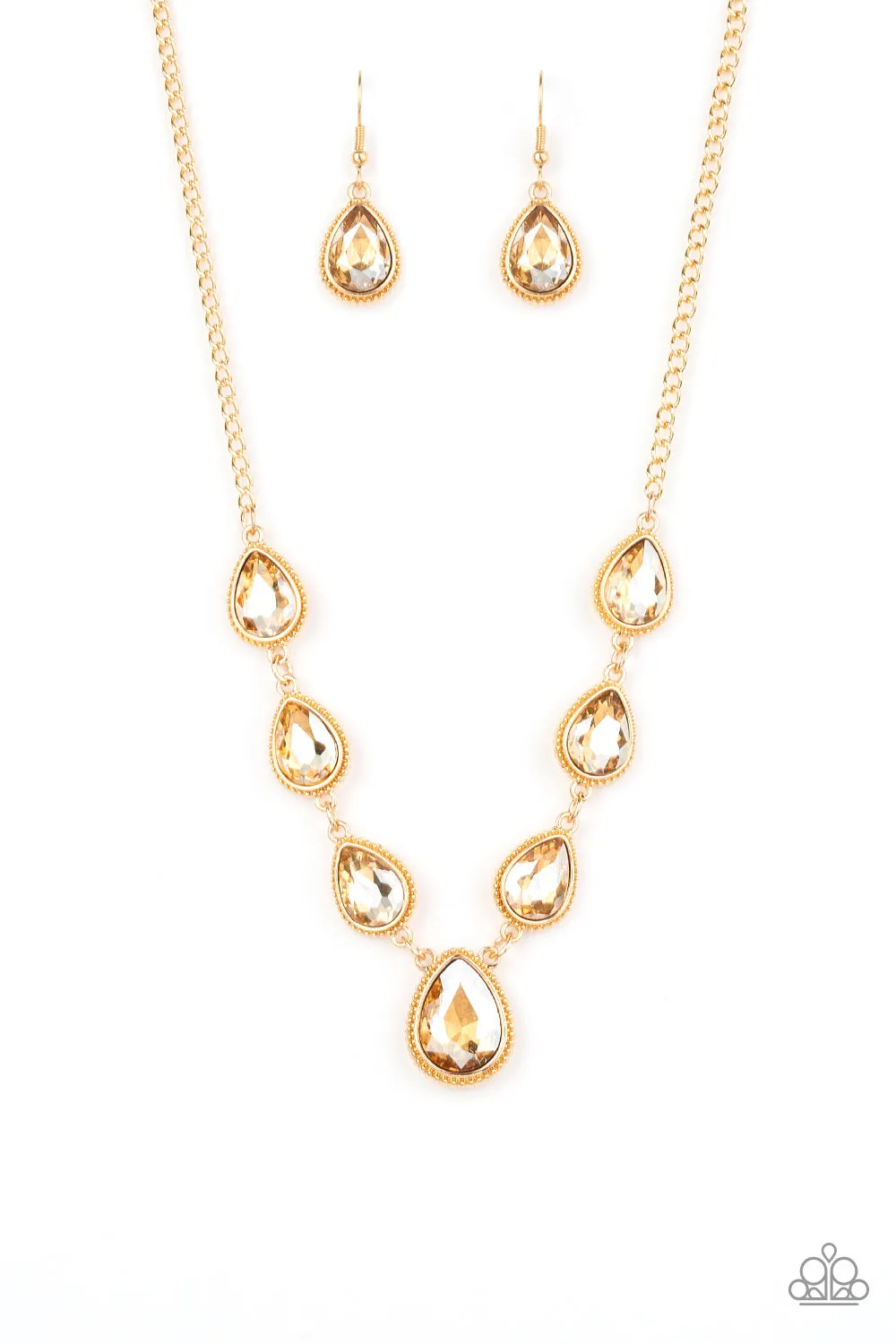 Paparazzi Necklace ~ Socialite Social - Gold