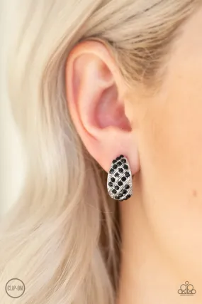 Sparkling Shells Black Clip-On Earrings